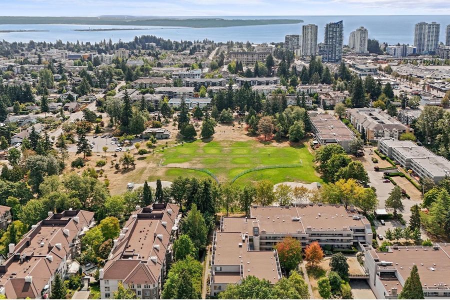 212 15313 19 AVENUE, Surrey