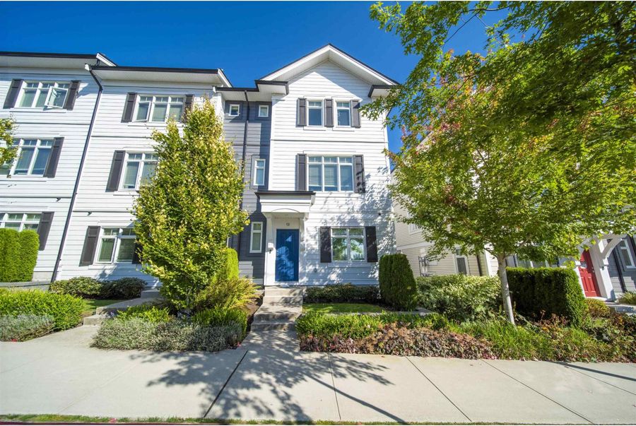 13 2070 OAK MEADOWS DRIVE, Surrey